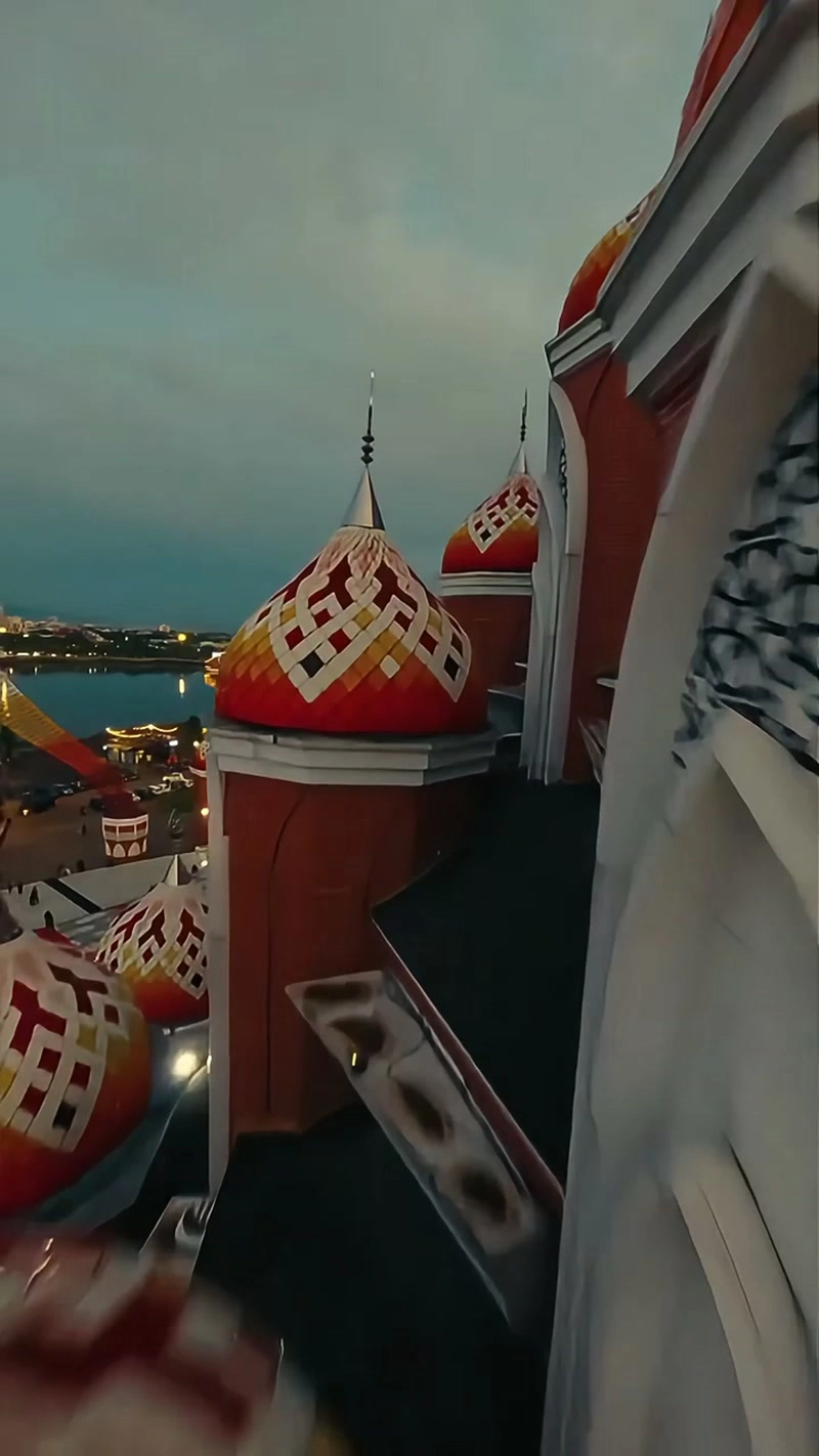 环飞视角俯瞰宫殿